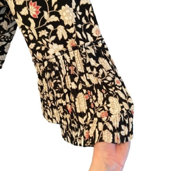 Charter club‎  floral blouse - Picture 3 of 8